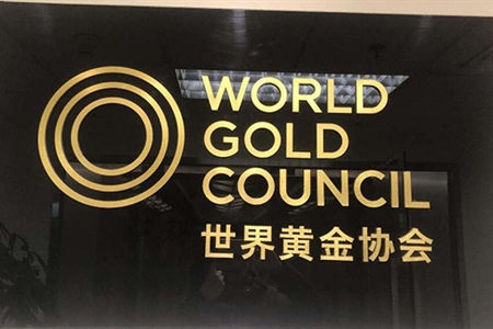 联储局主席鲍威尔尽显他一向所强调的独立性